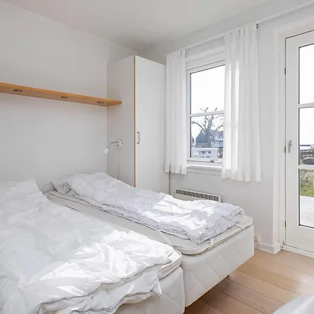 Apartment 4 Person On A In